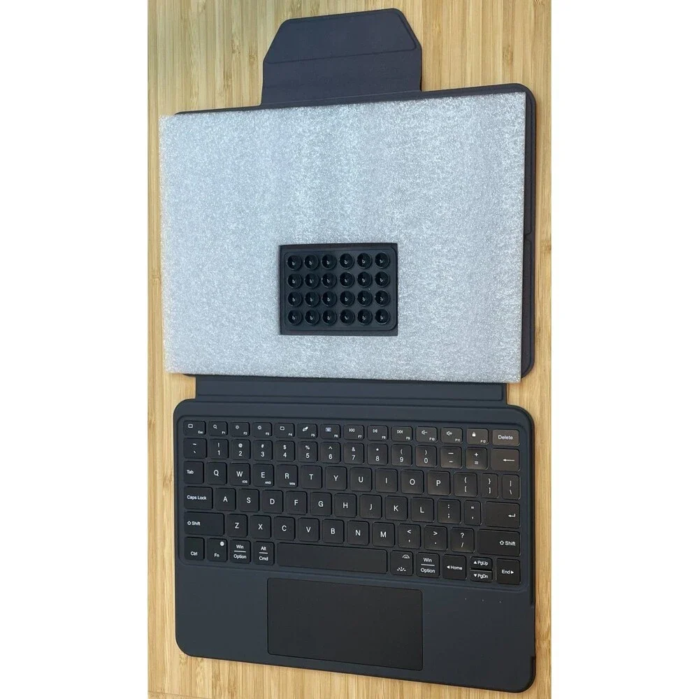 MAGIC JOHN iPad Case Keyboard 11